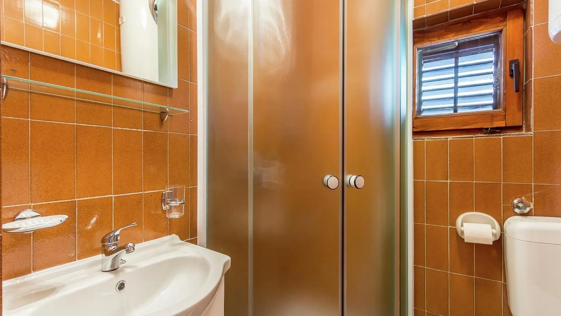 Holiday Home Only 800 M From The Beach Stinjan Croatia