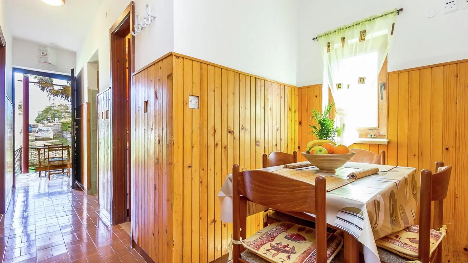 Holiday Home Only 800 M From The Beach Stinjan Croatia